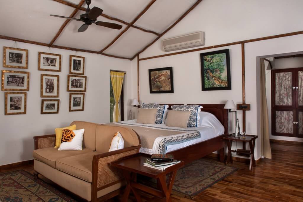 Jungle Lodge - Interior Bedroom 1