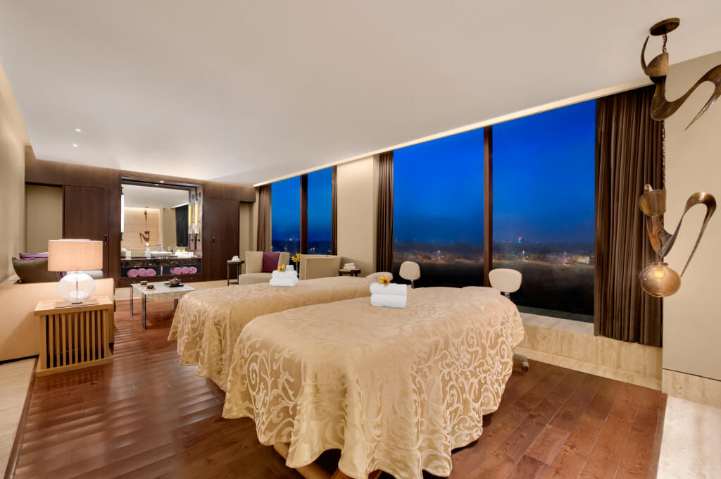 Room With a View: Couple Therapy Room at Shanaya, the Spa. 